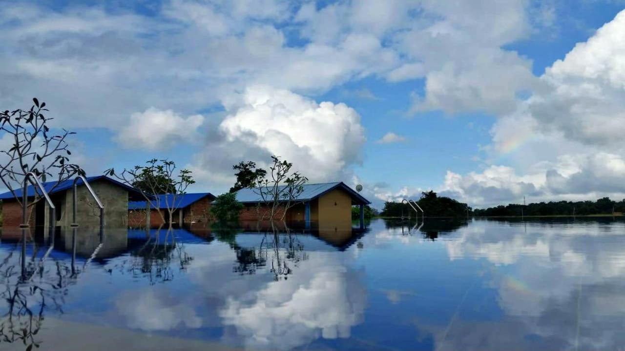 Rho Sigiriya Lake Edge Retreat Kibissa 外观 照片